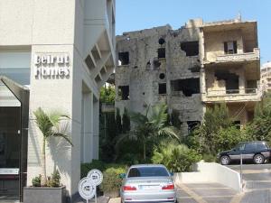 Who needs Traffic Lights… We have Honking!