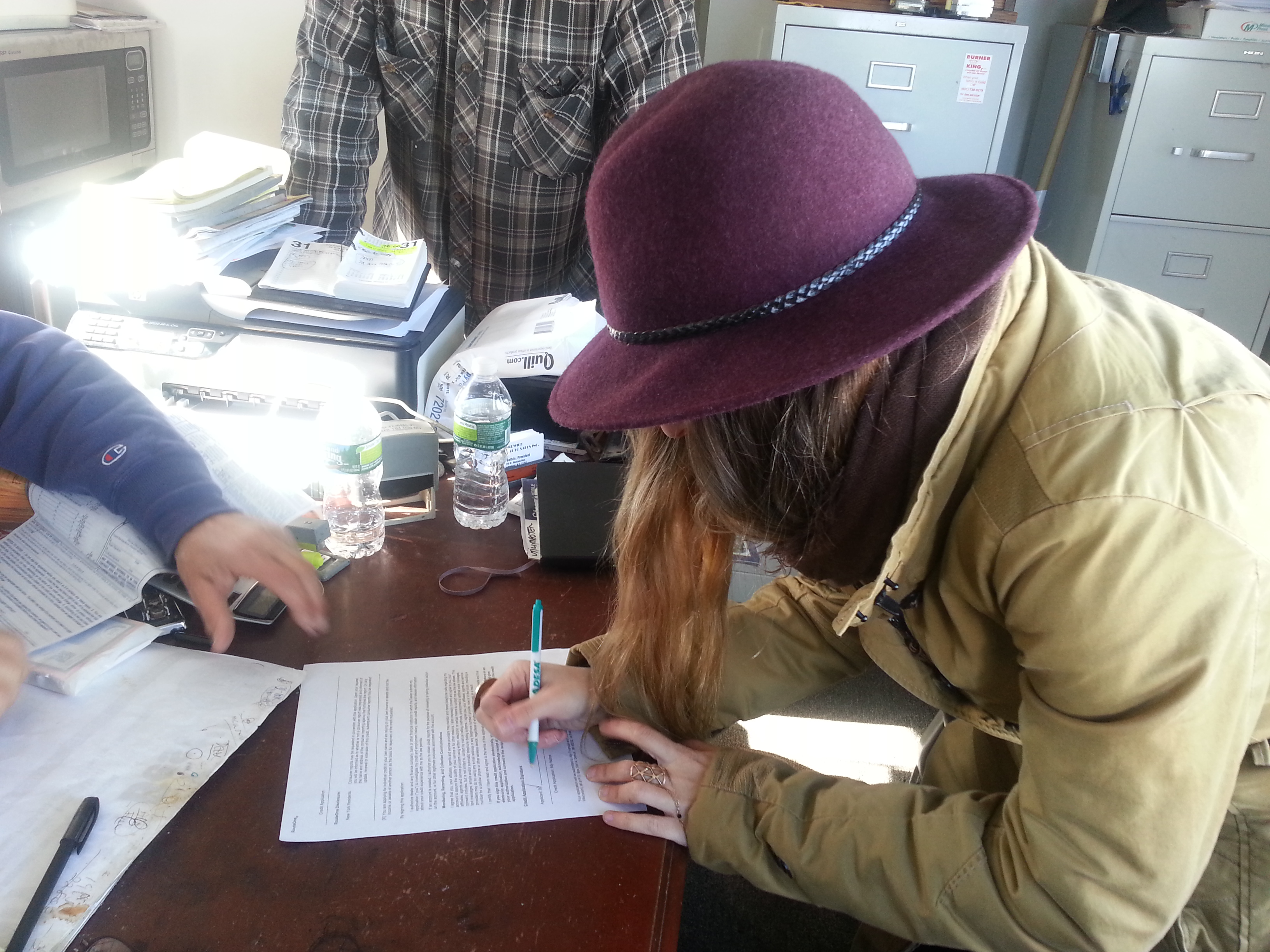 KIVA ZIP New York: Crowdfunding Businesses Too Risky For Other Lenders Too New, Too Small, Too Risky  Crowd-Funding Economic Opportunity   Zero Percent Loans to Businesses deemed “Too Risky”  A loan product based on.... TRUST??  ...But Is it working? 