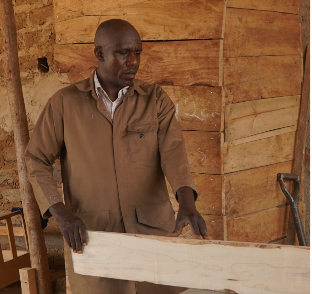 juvenali, carpenter, uganda