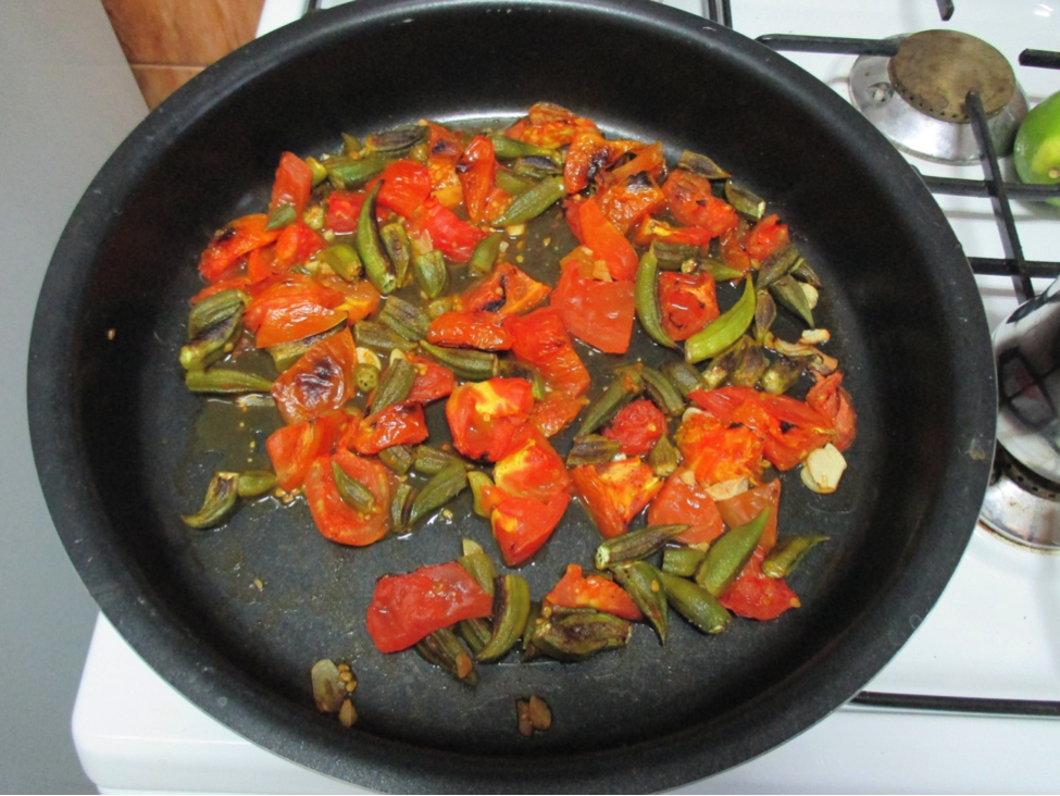 A Taste of Jordan: Vegetarian Bamia 