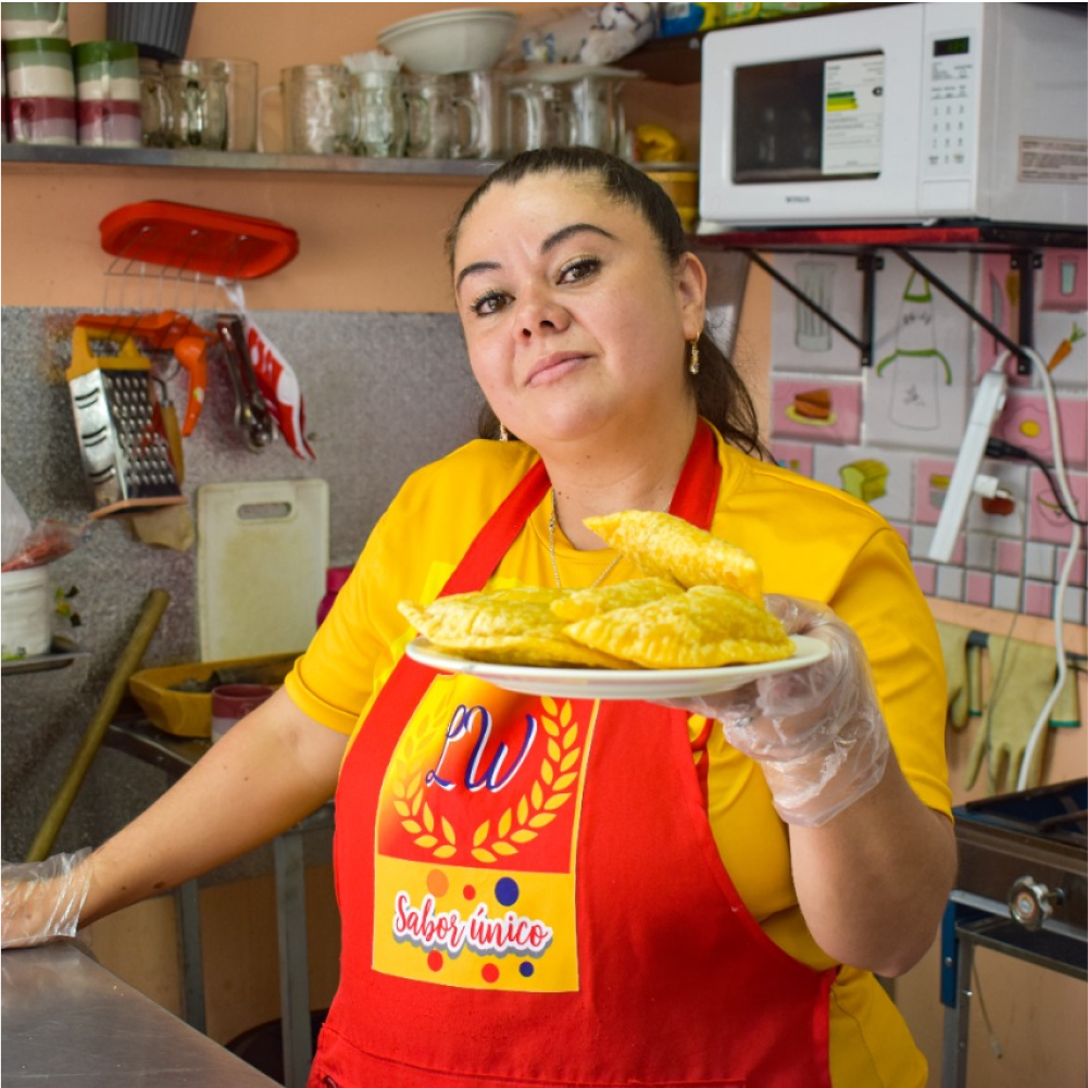 LAURA, RESTAURANT OWNER, ECUADOR