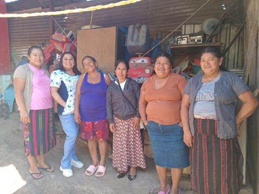 Las Azucenas De Villa Nueva Group