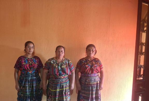 Bordadoras De Camelias Group