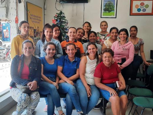 Mujeres Emprendedoras De La Fundación Paraguaya Group